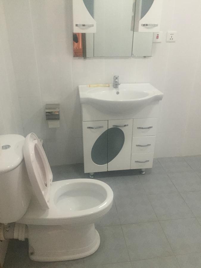 Ampomaah Hotel Accra Luaran gambar