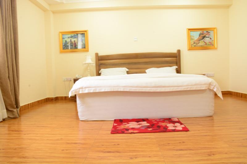 Ampomaah Hotel Accra Luaran gambar